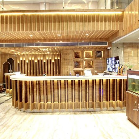 Hotel Krishna Plaza 'New Delhi' - By M S Hospitality Buitenkant foto