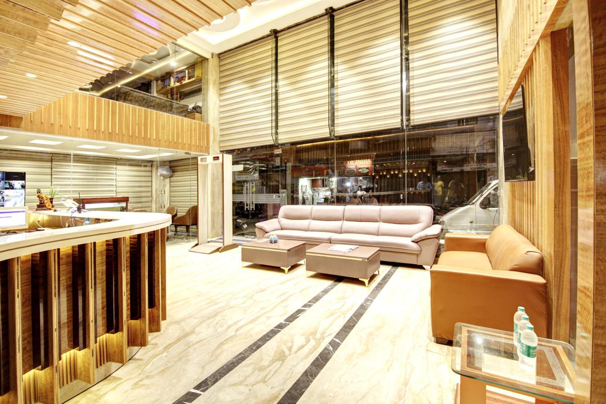 Hotel Krishna Plaza 'New Delhi' - By M S Hospitality Buitenkant foto