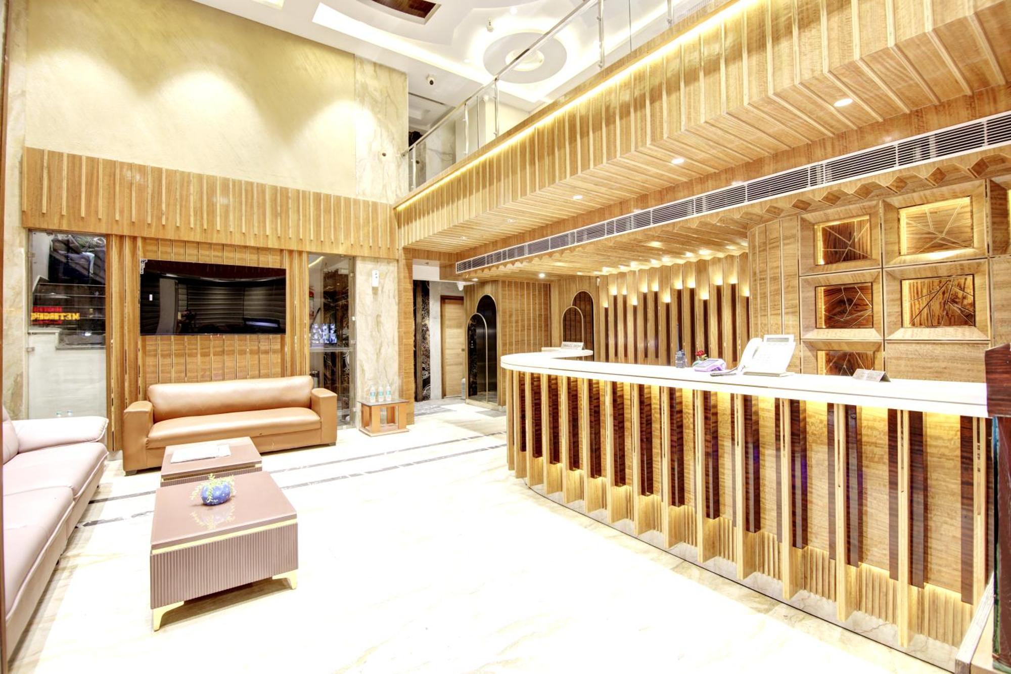 Hotel Krishna Plaza 'New Delhi' - By M S Hospitality Buitenkant foto