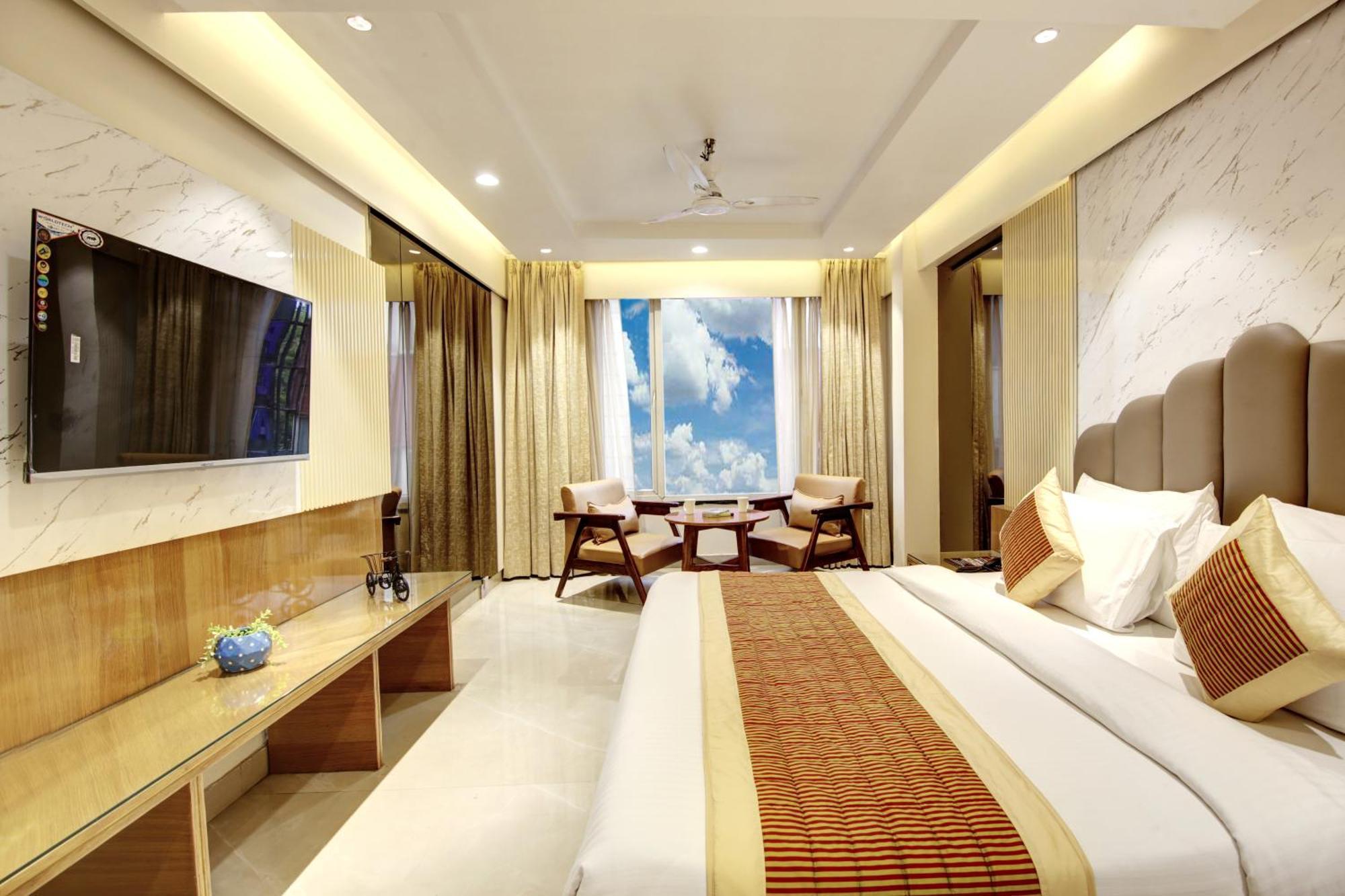 Hotel Krishna Plaza 'New Delhi' - By M S Hospitality Buitenkant foto