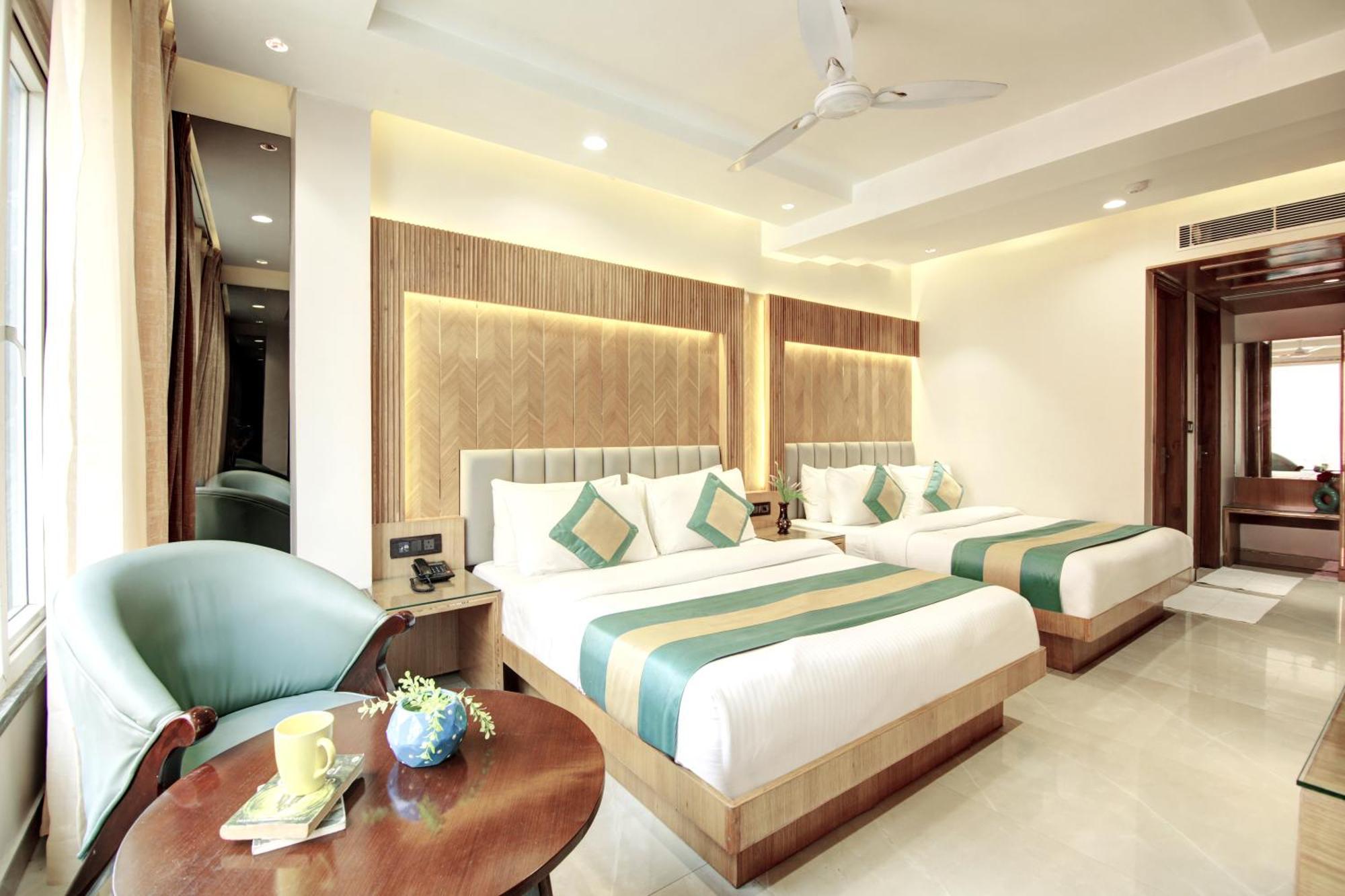 Hotel Krishna Plaza 'New Delhi' - By M S Hospitality Buitenkant foto