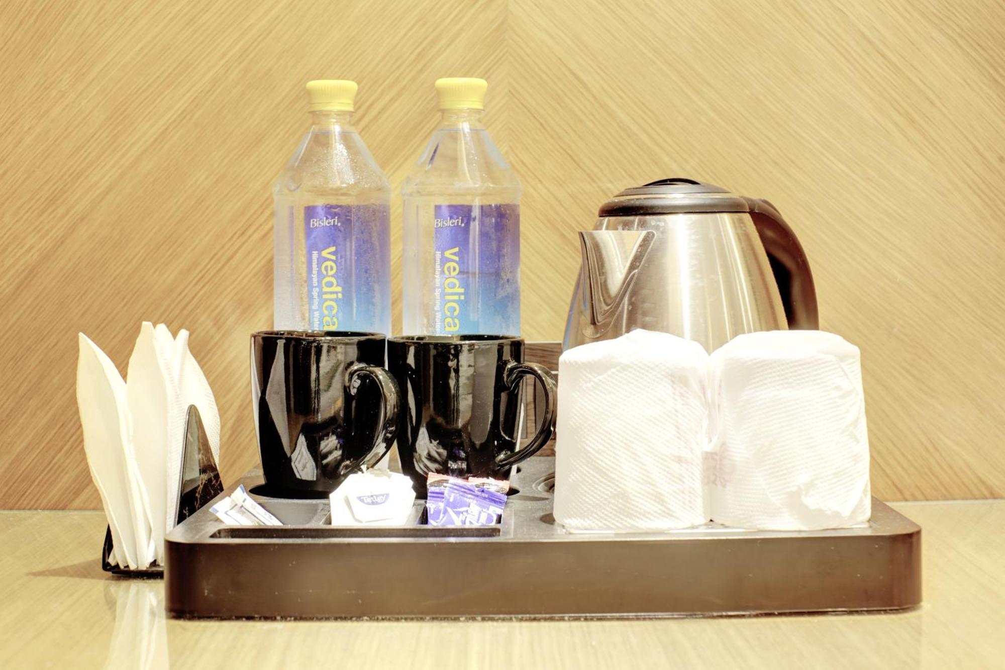 Hotel Krishna Plaza 'New Delhi' - By M S Hospitality Buitenkant foto