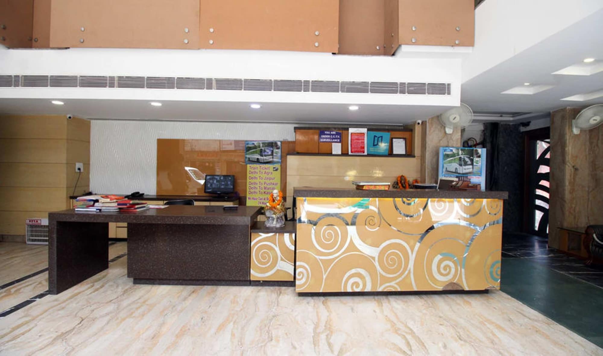 Hotel Krishna Plaza 'New Delhi' - By M S Hospitality Buitenkant foto